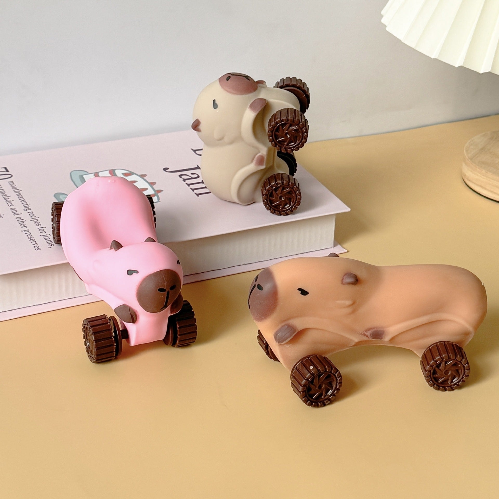 Capybara Pull Car – Soft Extensible Taba Squishy Fidget Toy